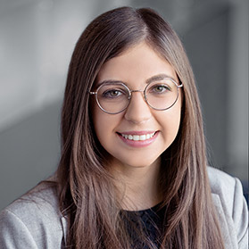 MaîtreStéphanie Hazan